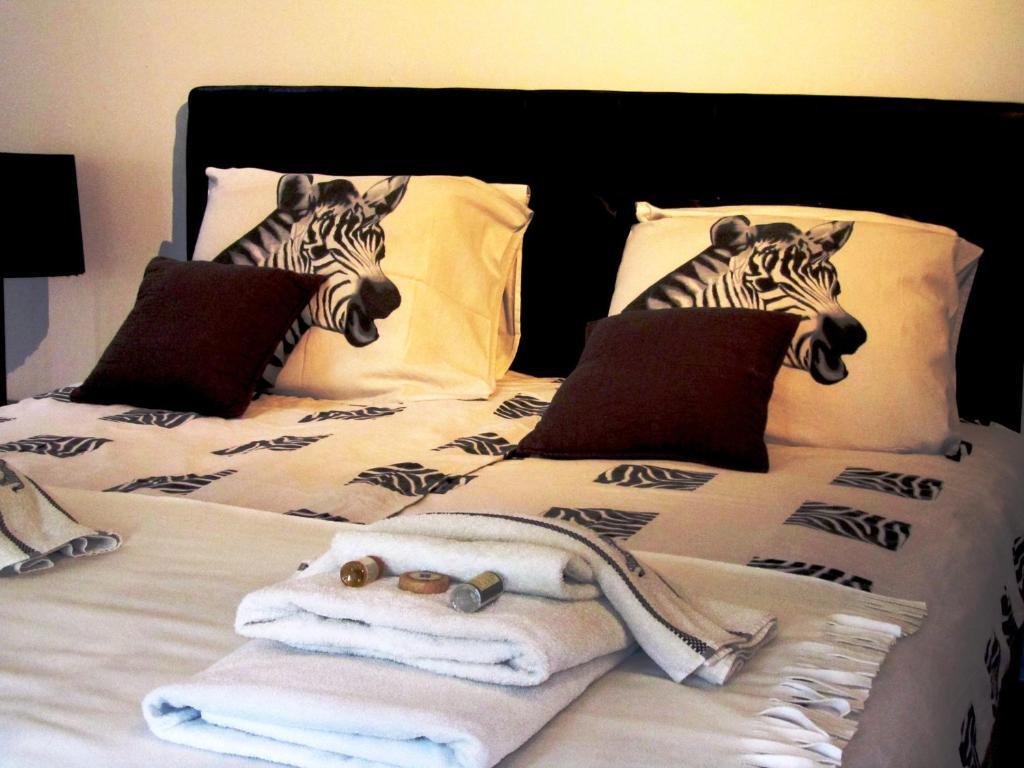 Le Mas Shabanou Bed and Breakfast Roquefort Les Pins Eksteriør billede
