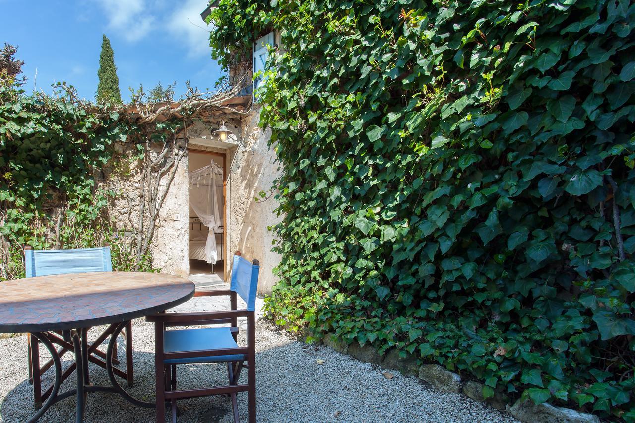 Le Mas Shabanou Bed and Breakfast Roquefort Les Pins Eksteriør billede