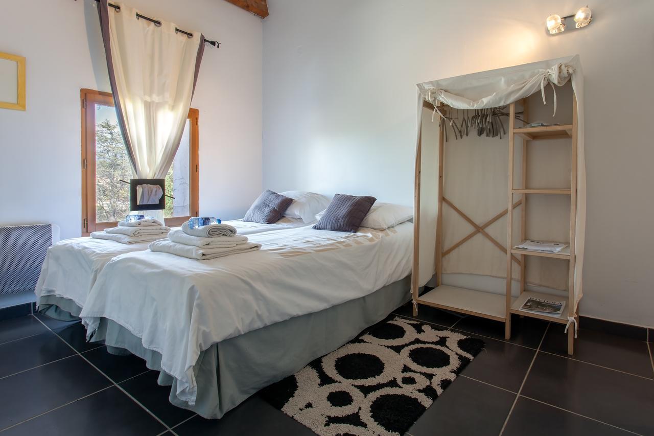 Le Mas Shabanou Bed and Breakfast Roquefort Les Pins Eksteriør billede