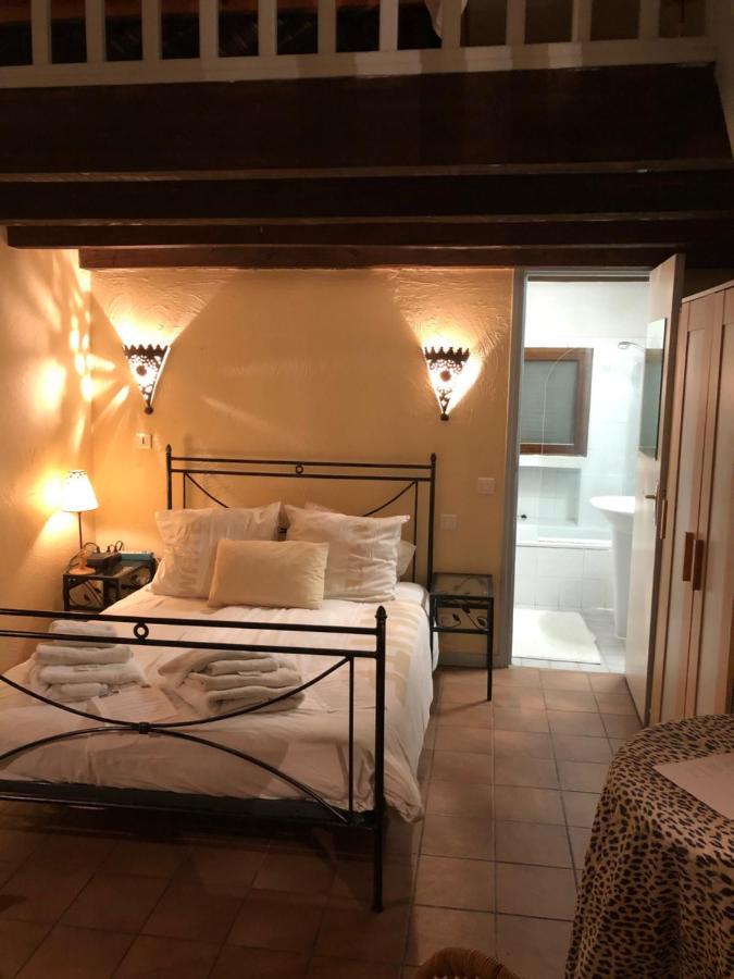 Le Mas Shabanou Bed and Breakfast Roquefort Les Pins Eksteriør billede